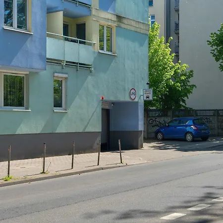 Апартаменты Bright Robocza In Wilda With Parking By Renters Познань