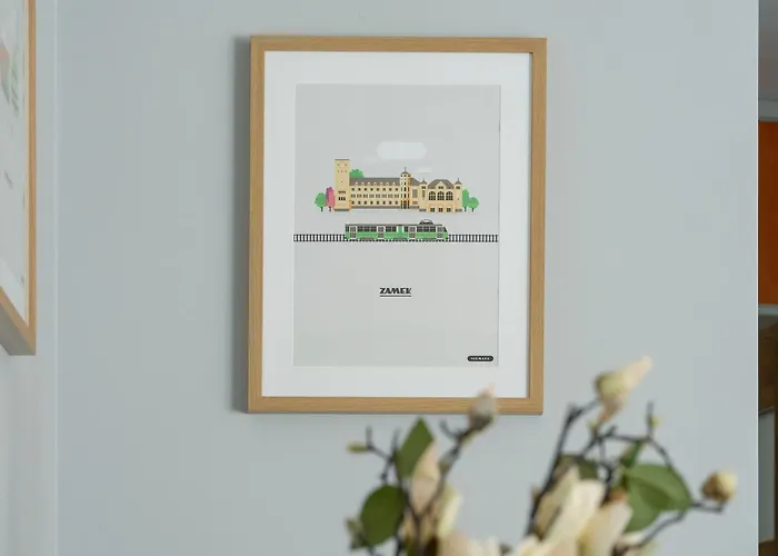 Bright Robocza In Wilda With Parking By Renters Apartment *