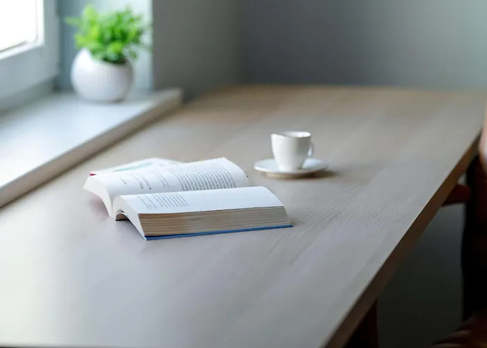 Bright Robocza In Wilda With Parking By Renters *