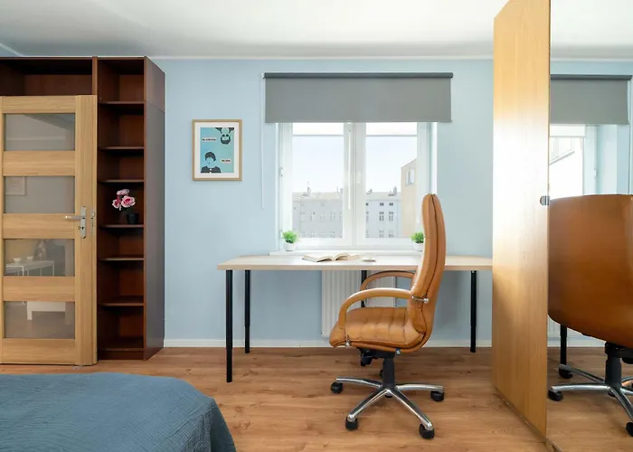 Bright Robocza In Wilda With Parking By Renters Apartment