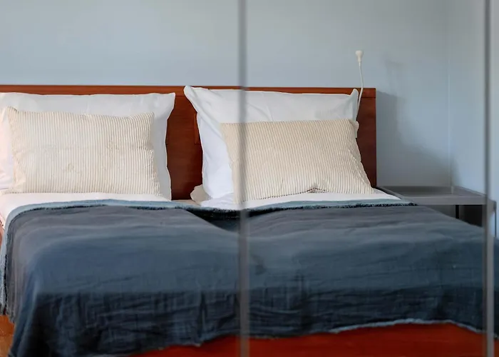 Bright Robocza In Wilda With Parking By Renters Apartment *